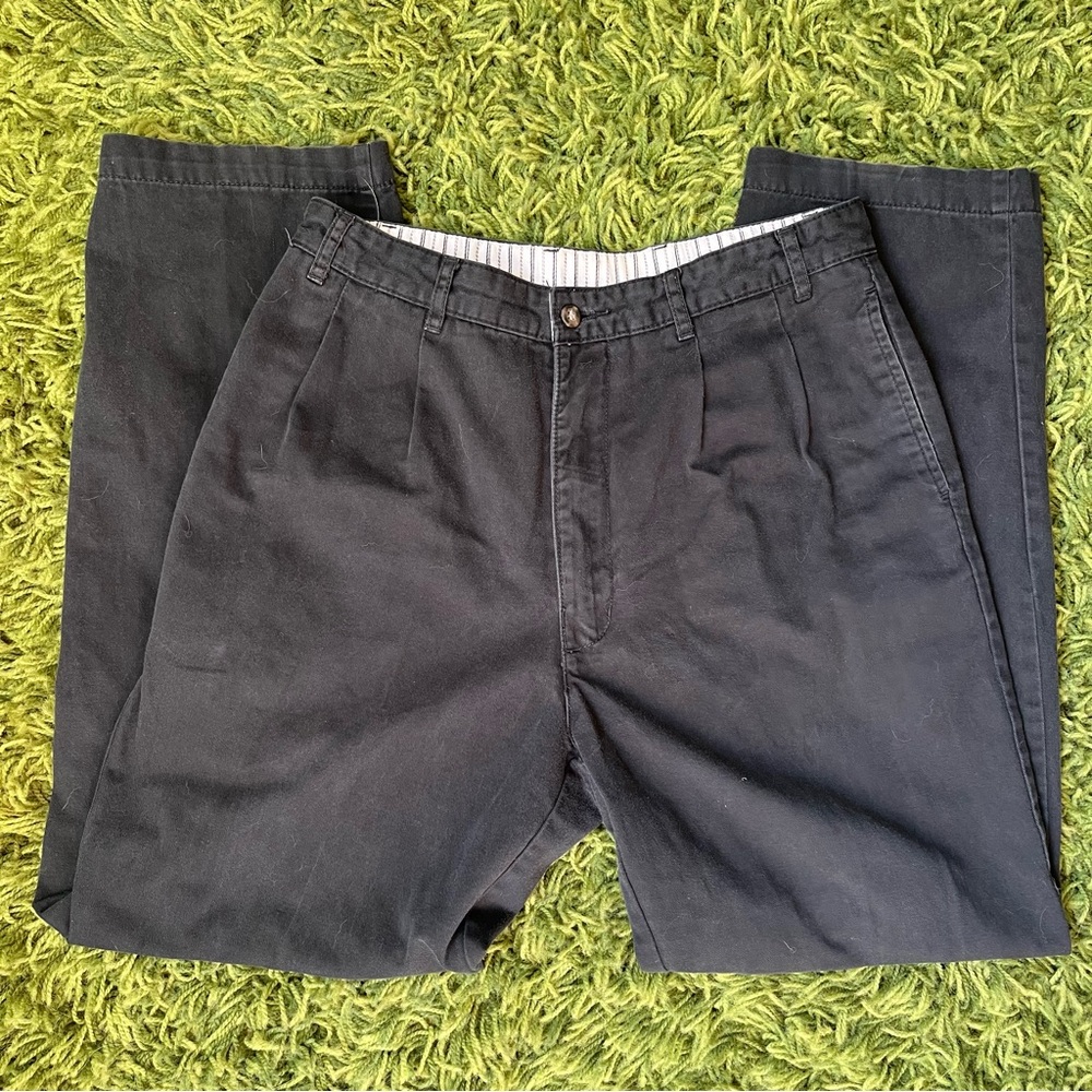 GAP Men's Black Pleated Chinos